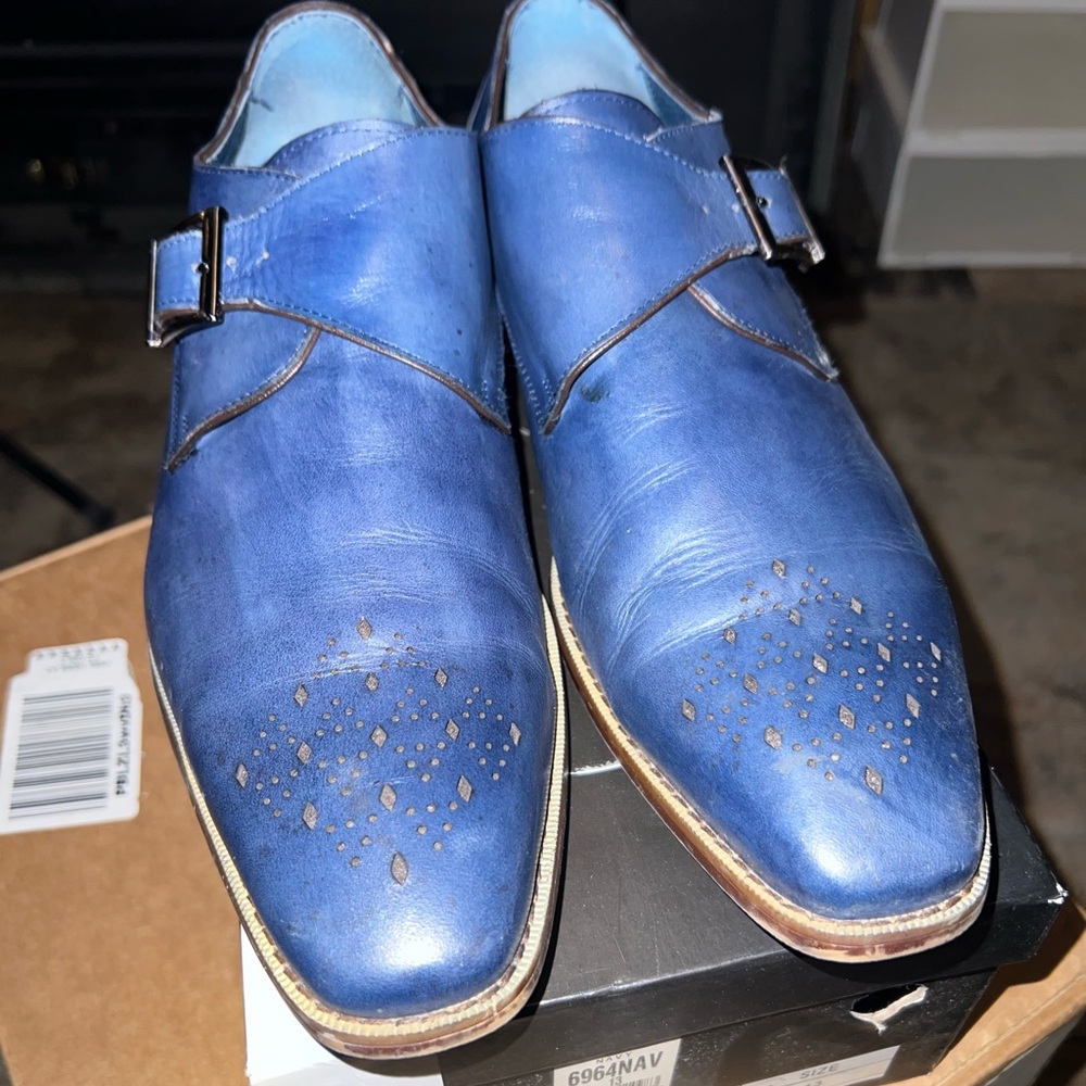 Men’s Oxford dress shoes